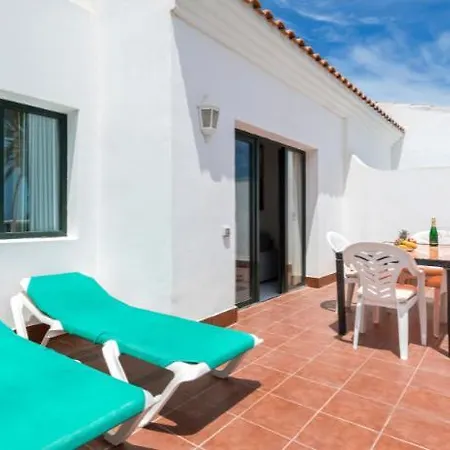 Livvo Erika (adults Only) * 科拉雷侯