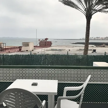 Livvo Erika (adults Only) * 科拉雷侯