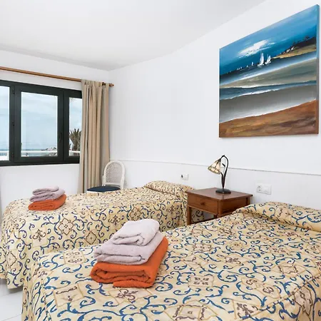 Livvo Erika (adults Only) * 科拉雷侯